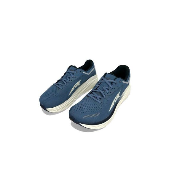 Athletic_Shoes